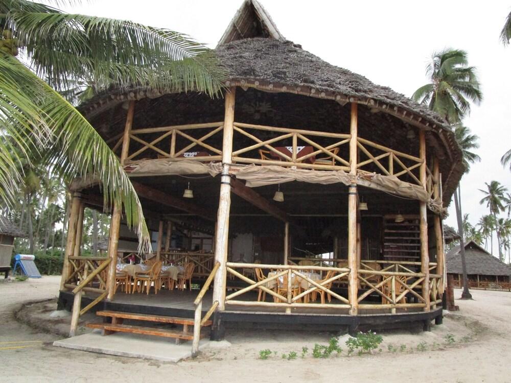 Barry'S Beach Resort Mkwaja Kültér fotó