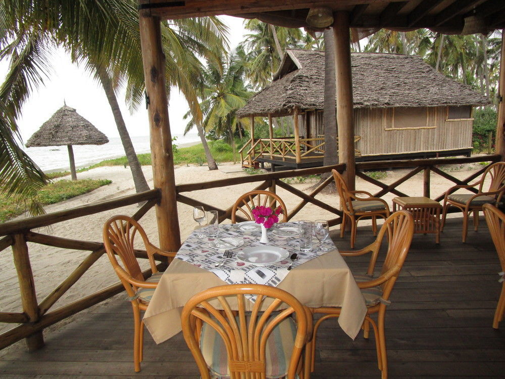 Barry'S Beach Resort Mkwaja Kültér fotó