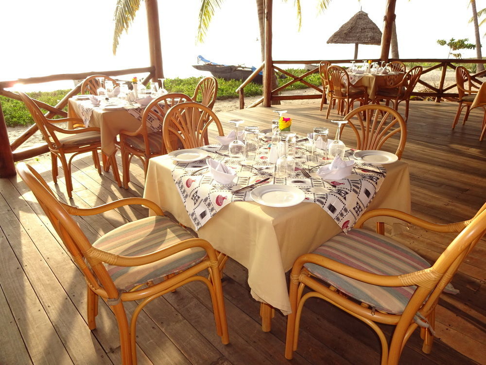 Barry'S Beach Resort Mkwaja Kültér fotó